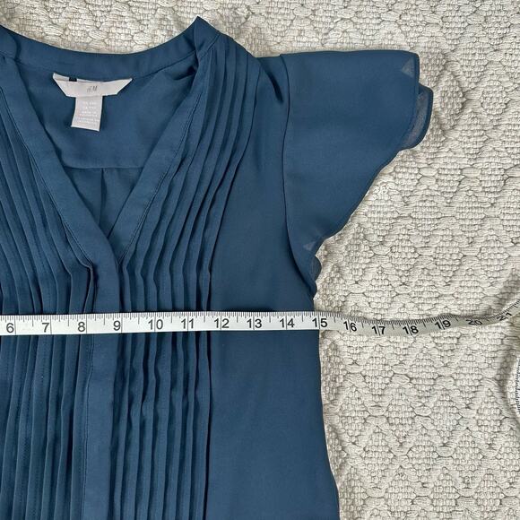 H&M Women's Sheer Flutter Sleeve Pleated Blouse Teal Blue XXS - Picture 4 of 6
